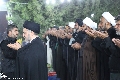 (١١٨) آية الله السيد جعفر الحكيم يؤم المصلين في طريق يا حسين