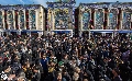 (٢٠٨) عشاق أبي الاحرار عليه السلام يؤدون مراسيم زيارة الأربعين